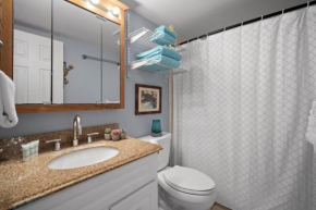 Charming 1BR Retreat in Heart of Kihei - Steps from Charley Young Beach! (PSA201)